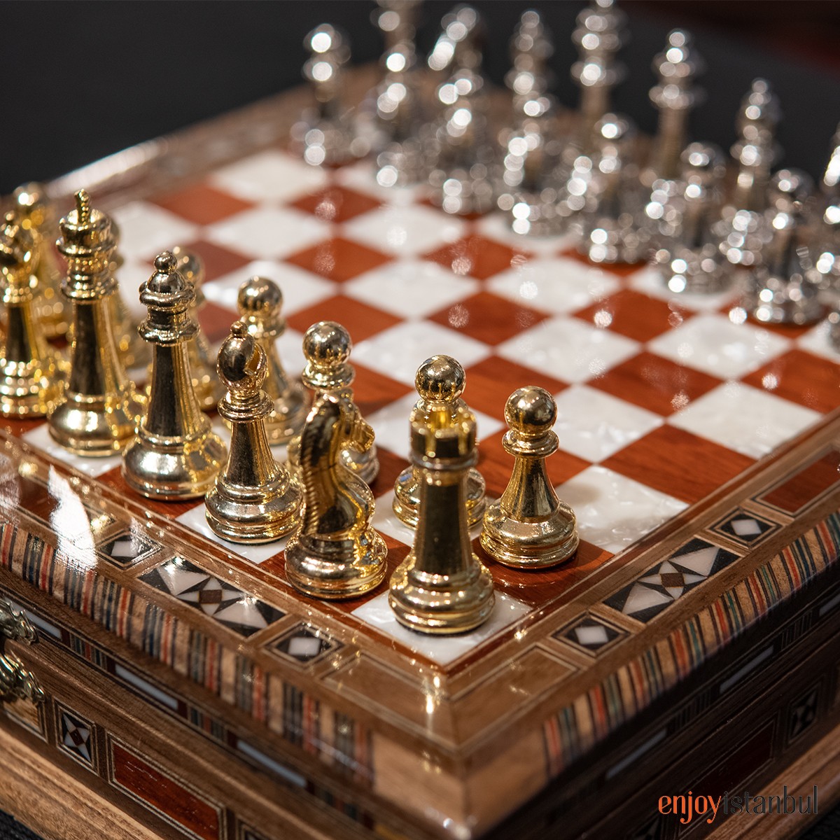 The Pearl Royale, The Most Expensive Chess Set In The World