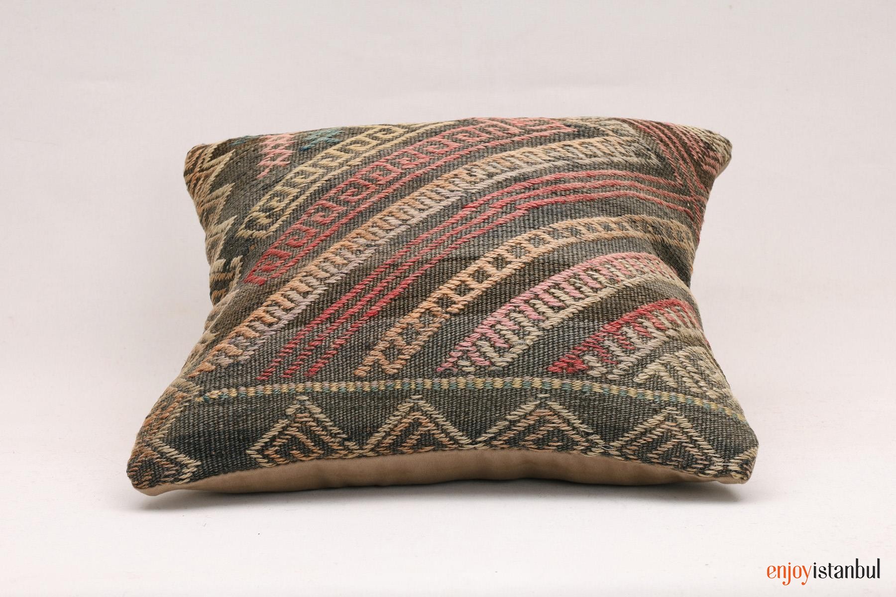 40x40 2025 inch pillow