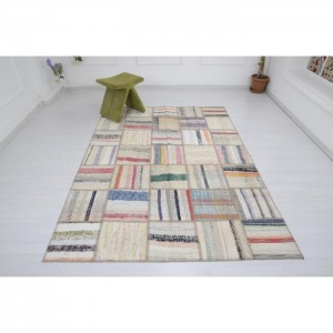 Vintage Patchwork  Rug - 5.6'X7.9'/1.7X2.4 Mt.