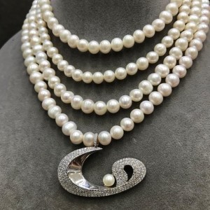 Pearl Necklace