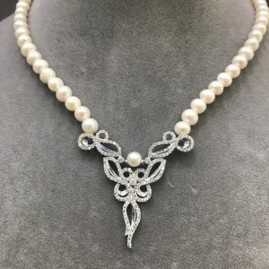 Pearl Necklace