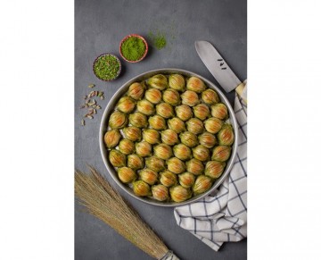 Pistachio Mussel Baklava in a Tray (2,1 KG)